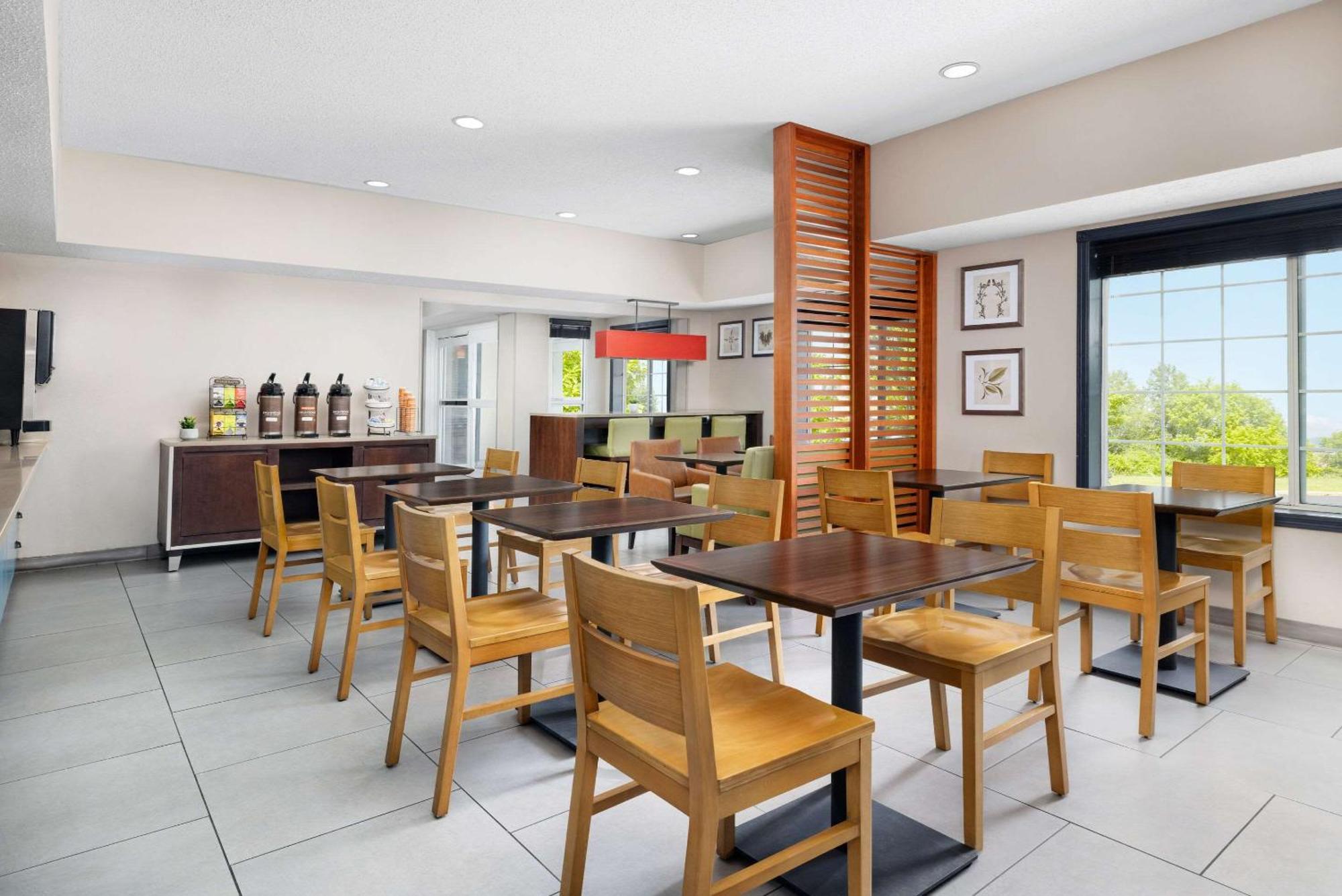 霍斯海德乡村套房酒店 马头市 外观 照片